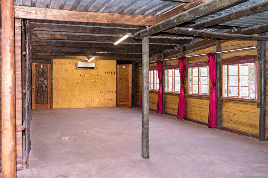 4 Bedroom Property for Sale in Theescombe Eastern Cape